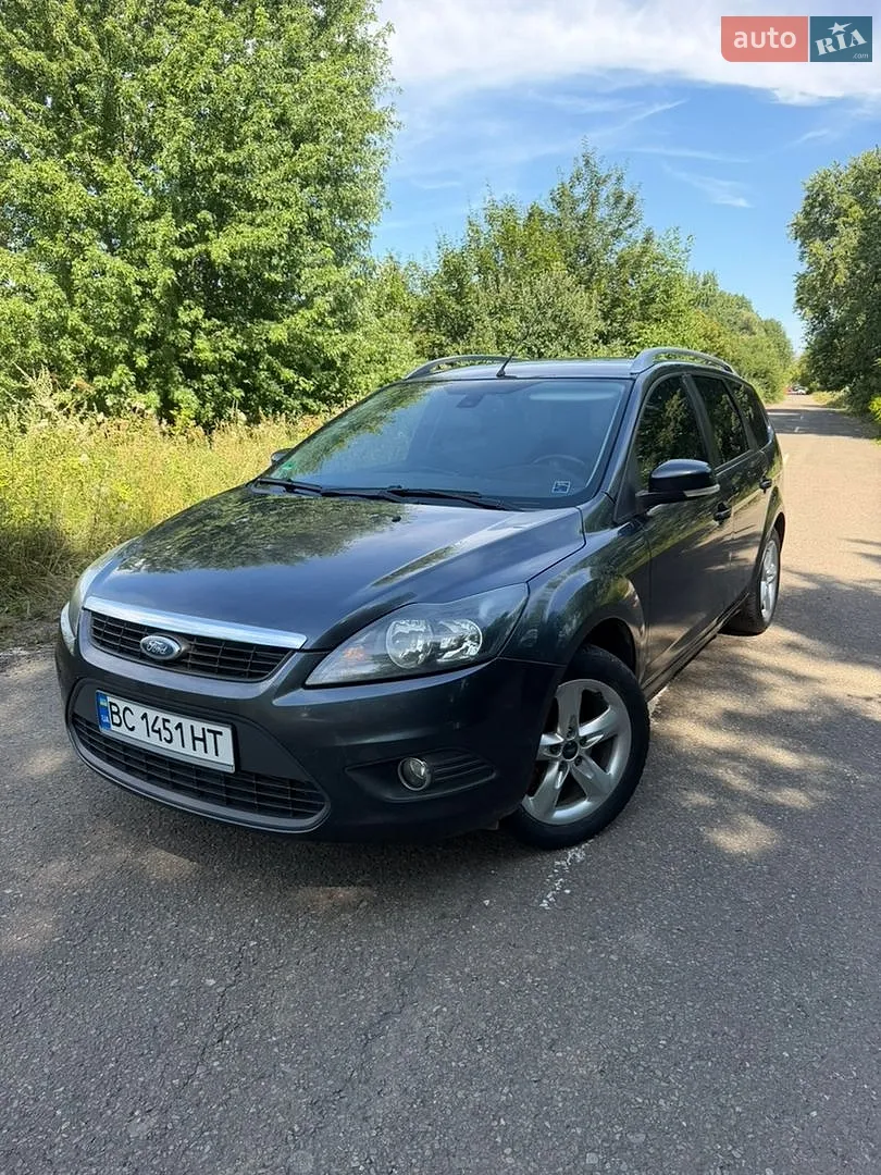 2010 Ford Focus - фото 1