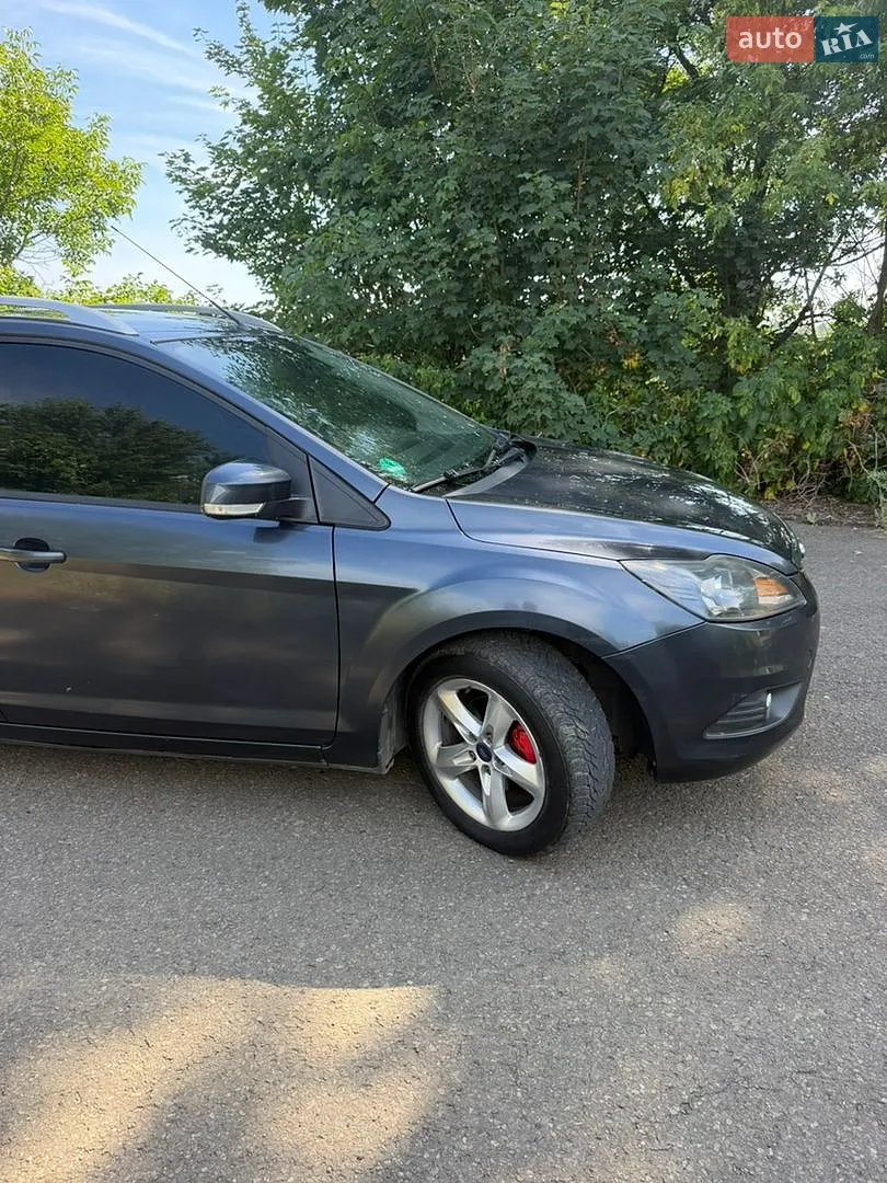 2010 Ford Focus - мініатюра 5