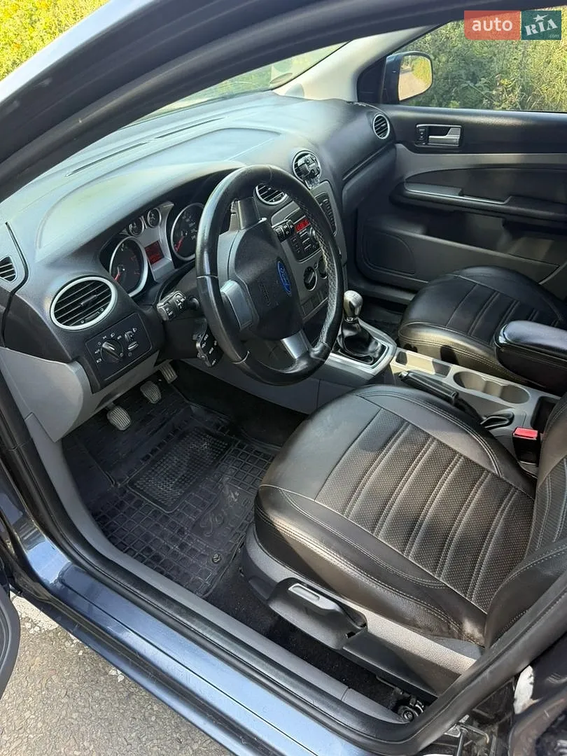 2010 Ford Focus - мініатюра 29