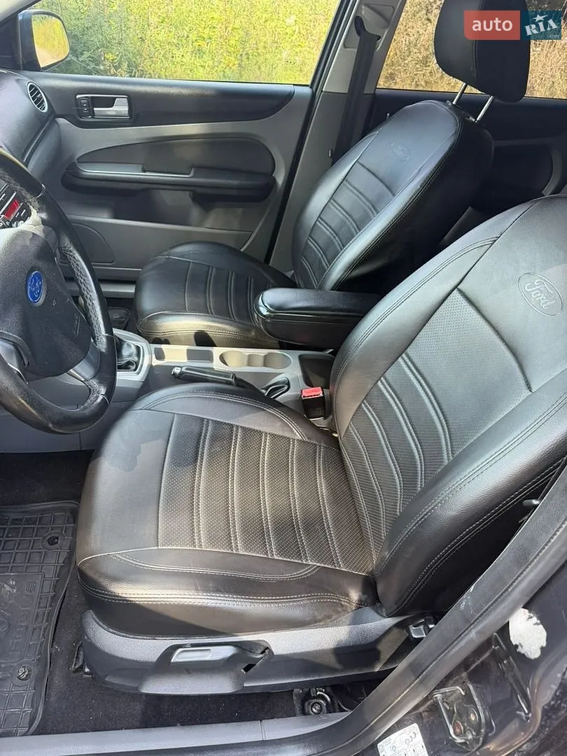 2010 Ford Focus - мініатюра 31