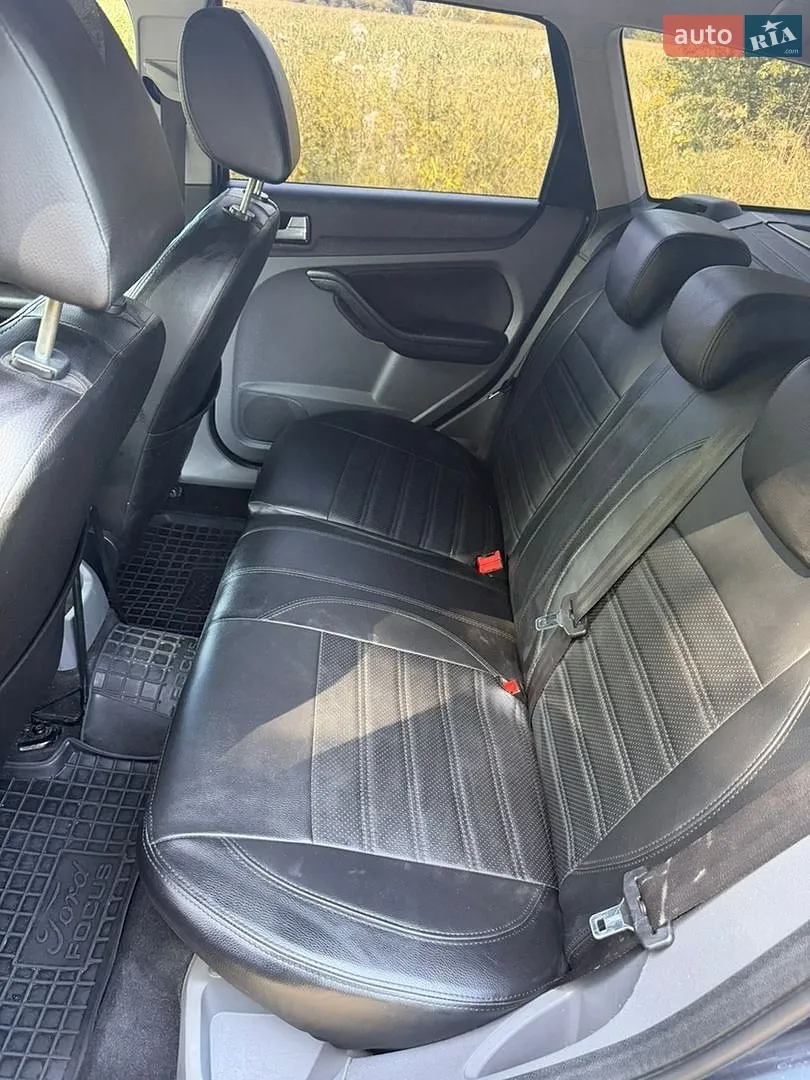 2010 Ford Focus - мініатюра 33