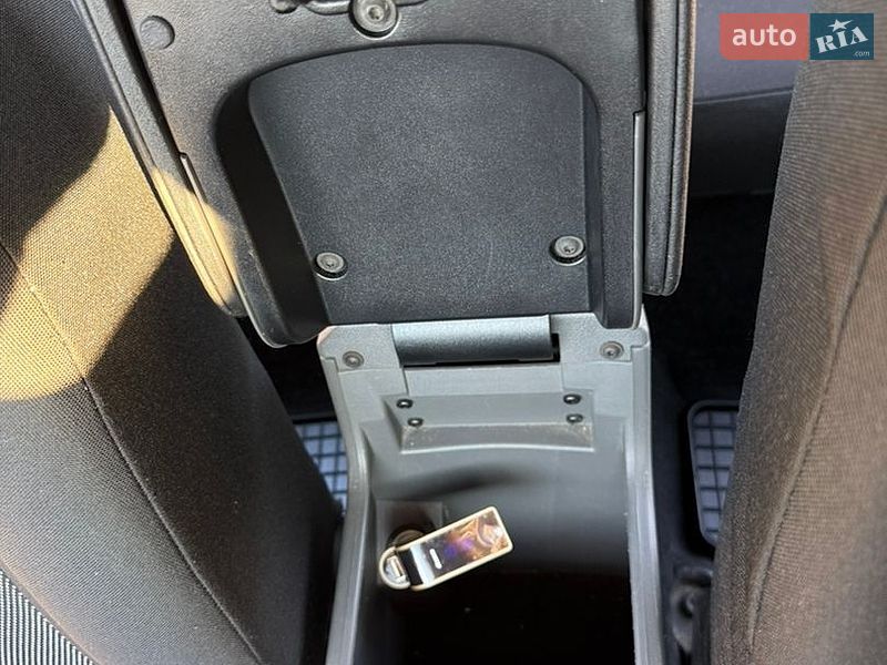 Хэтчбек Ford Focus 2008 в Кролевце фото 22 Хэтчбек Ford Focus 2008 в Кролевце
