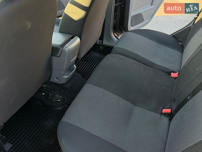 Хэтчбек Ford Focus 2008 в Кролевце фото 17 Хэтчбек Ford Focus 2008 в Кролевце