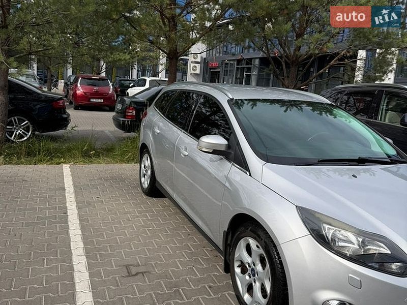 Универсал Ford Focus 2012 в Ровно
