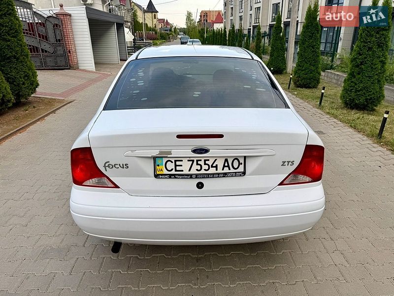 Седан Ford Focus 2000 в Чернівцях
