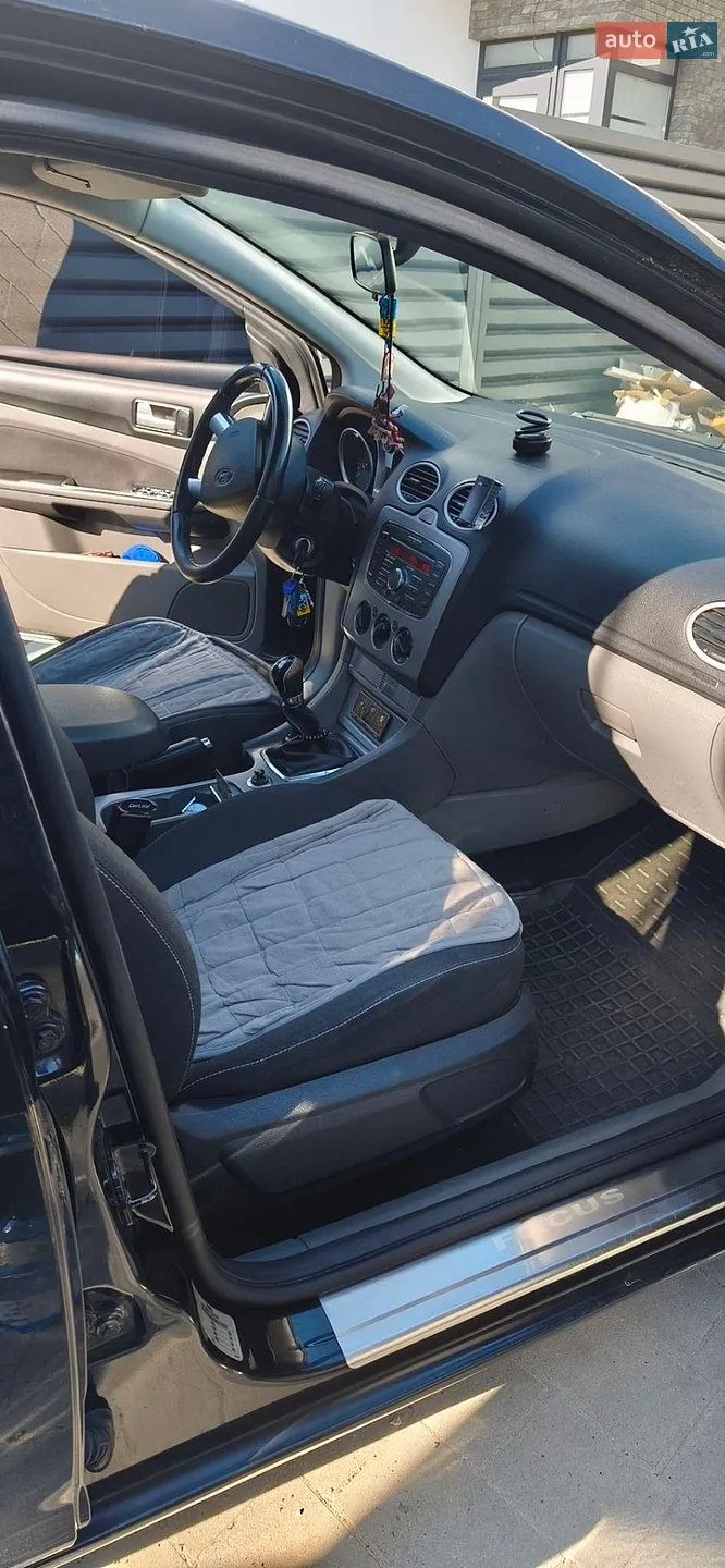 2010 Ford Focus - мініатюра 5