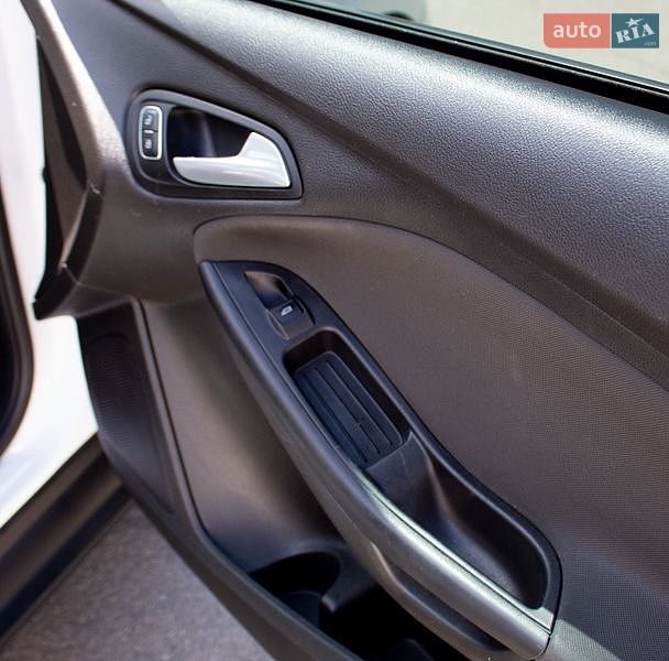 Седан Ford Focus 2015 в Житомире