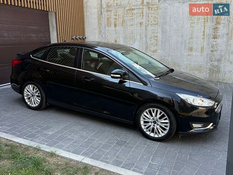 Седан Ford Focus 2018 в Львове