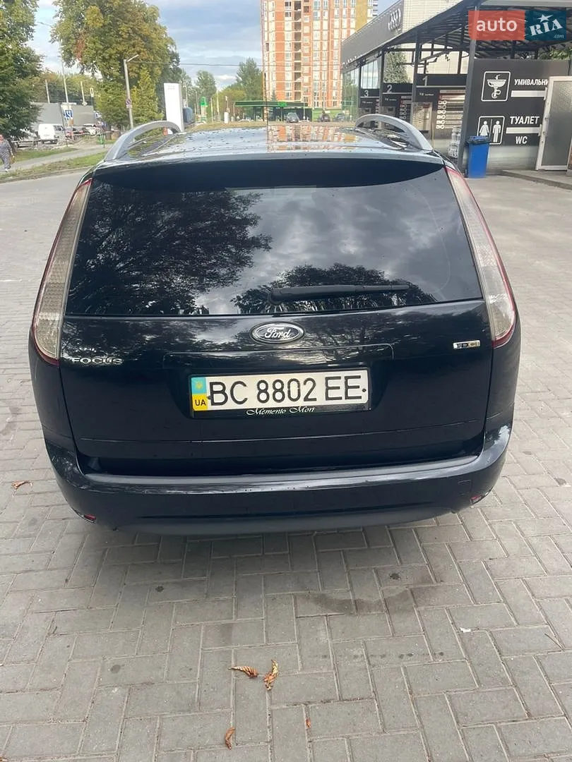 2010 Ford Focus - мініатюра 6
