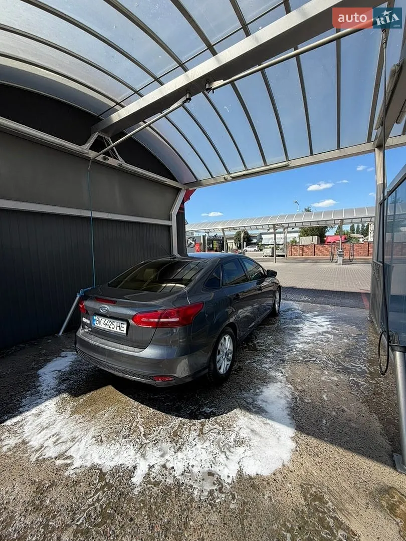 2017 Ford Focus - мініатюра 10
