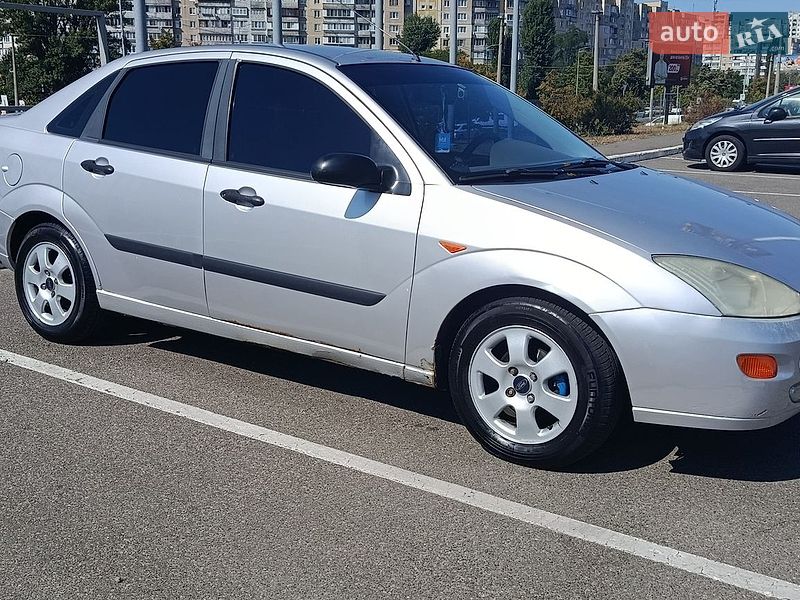 Седан Ford Focus 2002 в Киеве