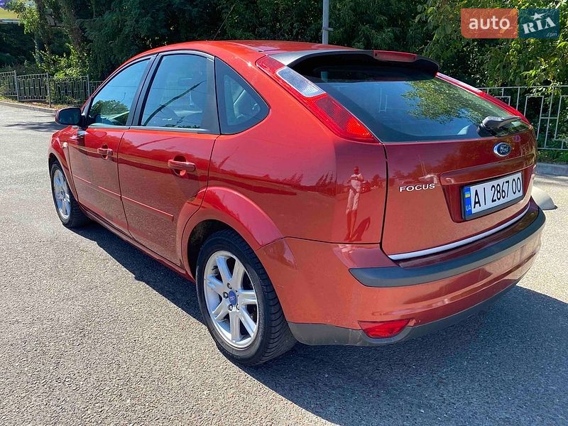 Хэтчбек Ford Focus 2008 в Черновцах
