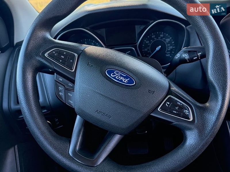 Седан Ford Focus 2015 в Славуте
