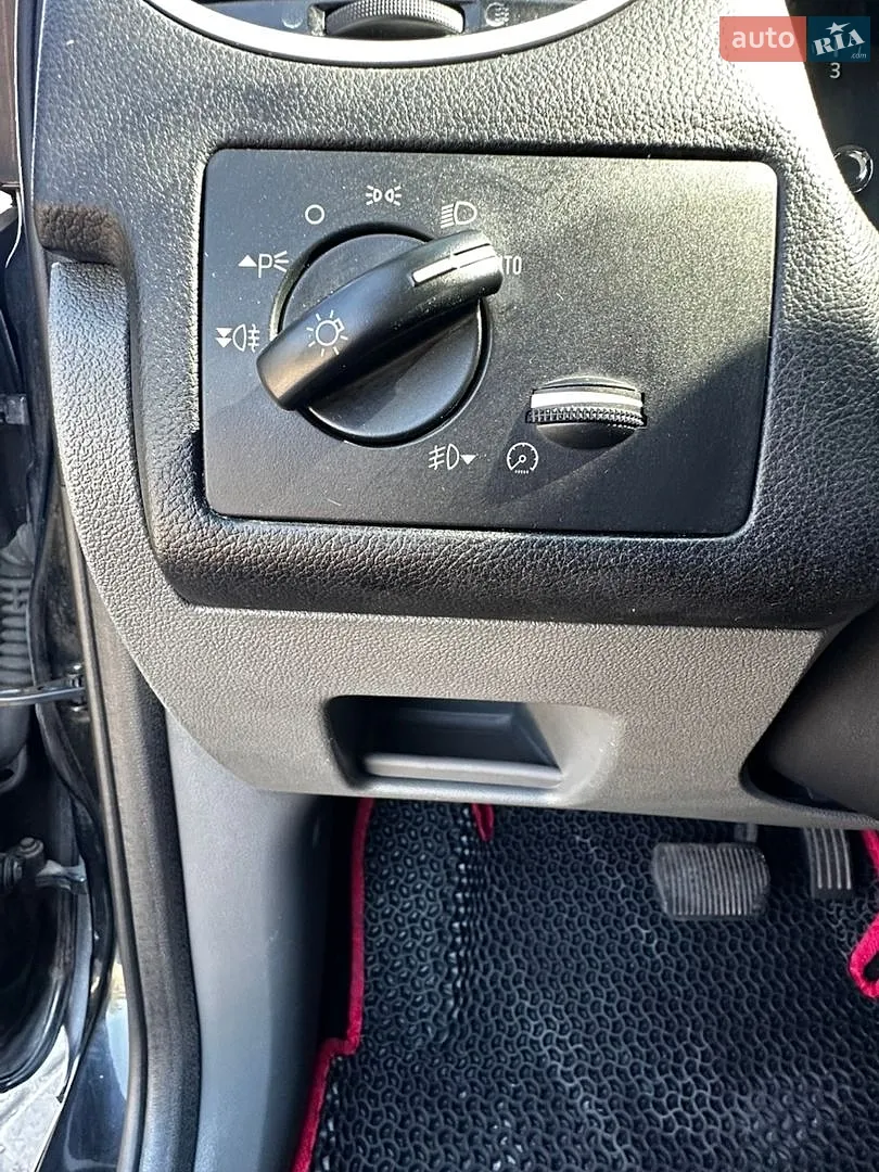 2010 Ford Focus - мініатюра 30