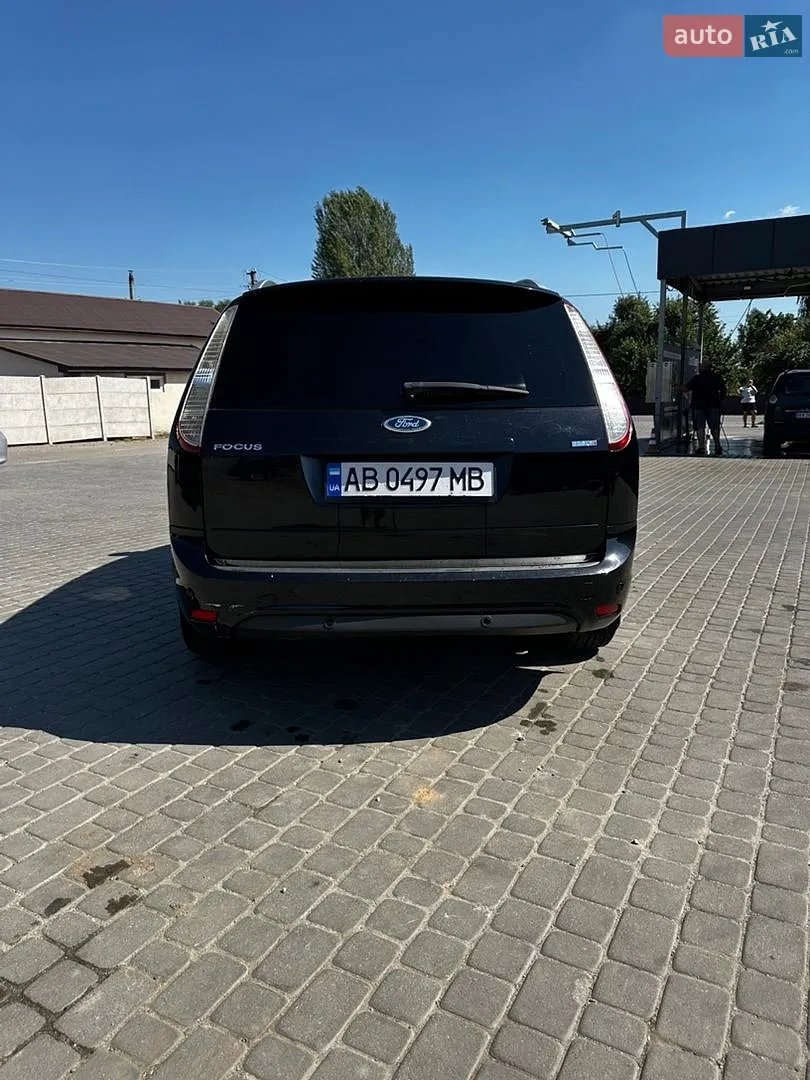 2010 Ford Focus - мініатюра 9