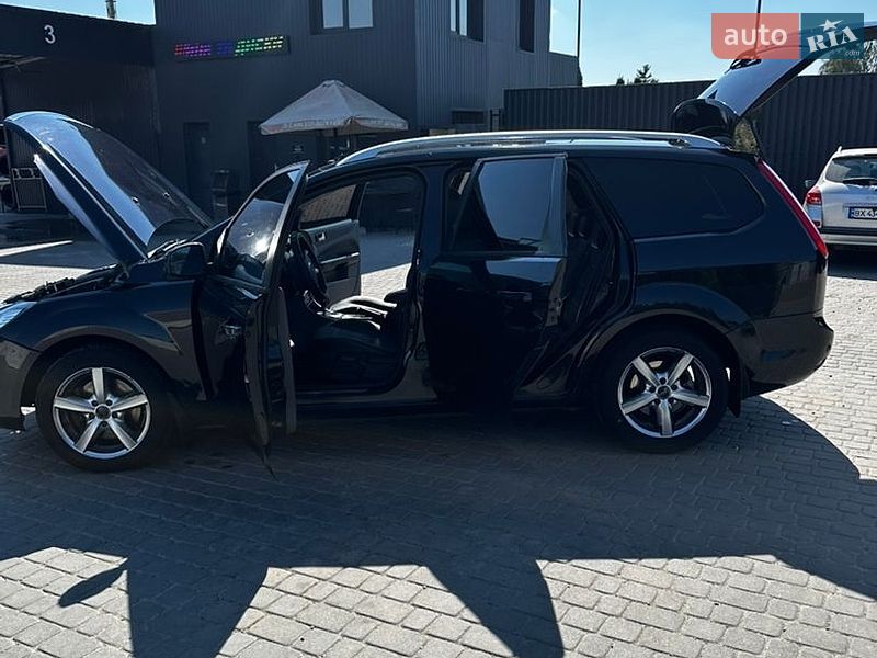 Универсал Ford Focus 2010 в Белогорье