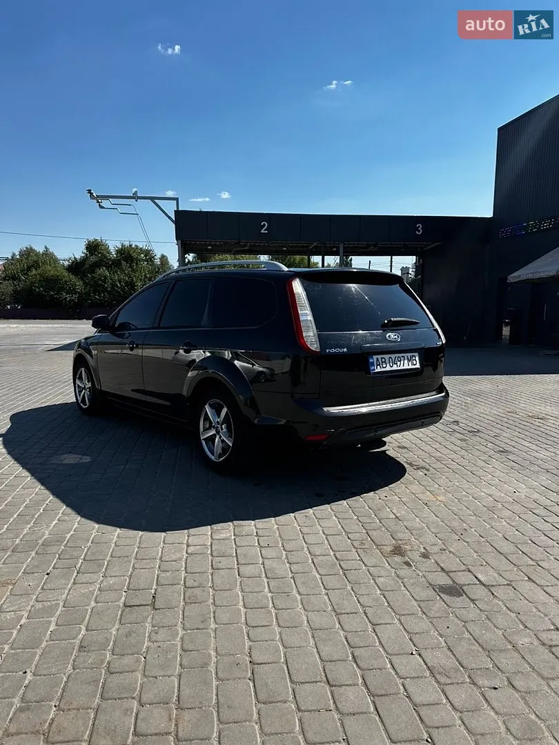 2010 Ford Focus - мініатюра 8