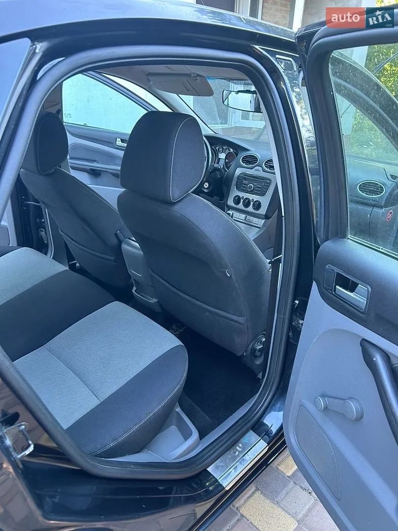 2011 Ford Focus - мініатюра 17