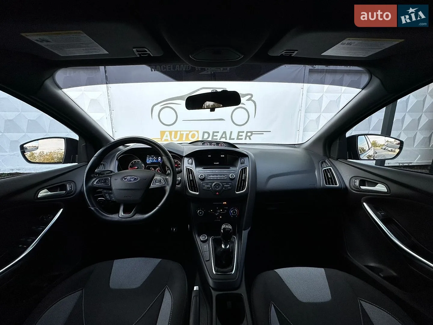2017 Ford Focus - мініатюра 27