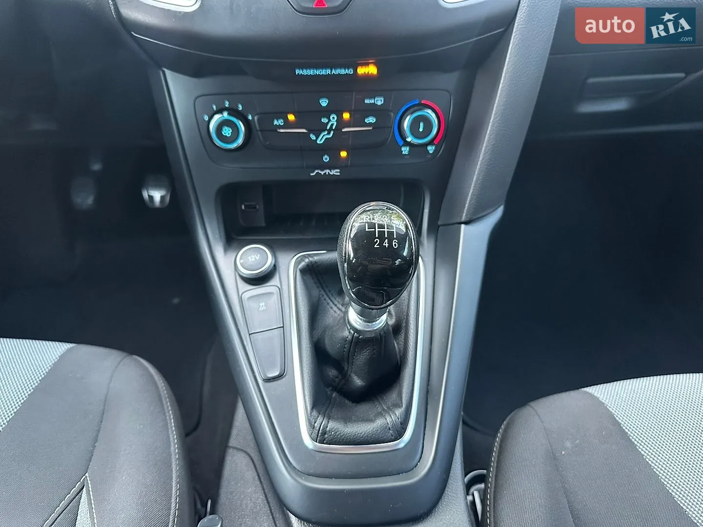 2017 Ford Focus - мініатюра 33
