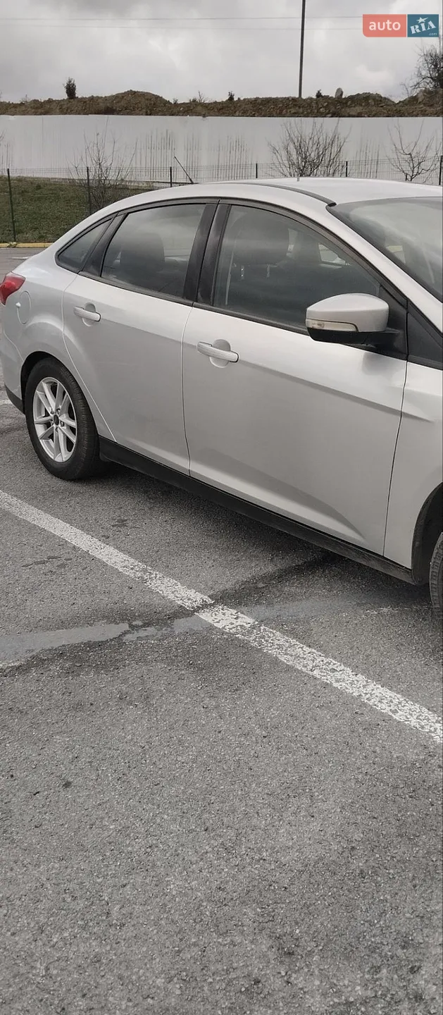 2017 Ford Focus - мініатюра 5