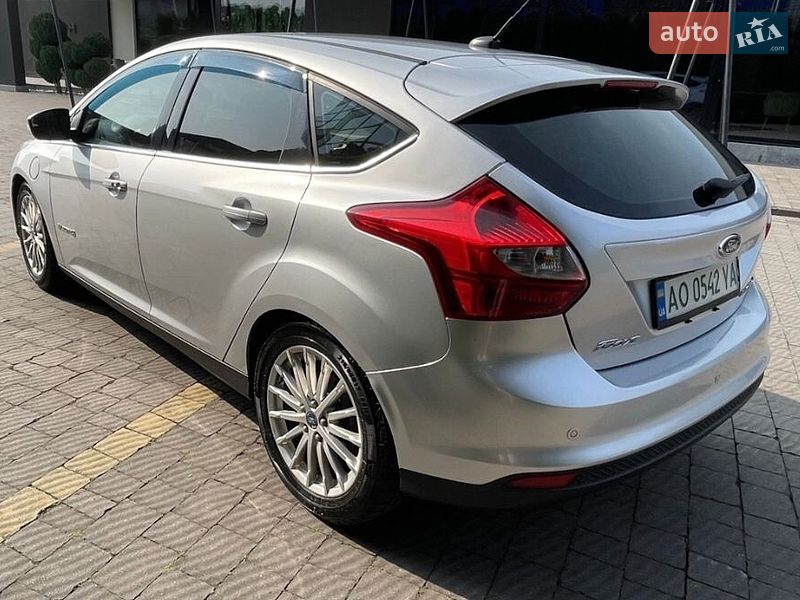 Хэтчбек Ford Focus 2013 в Львове