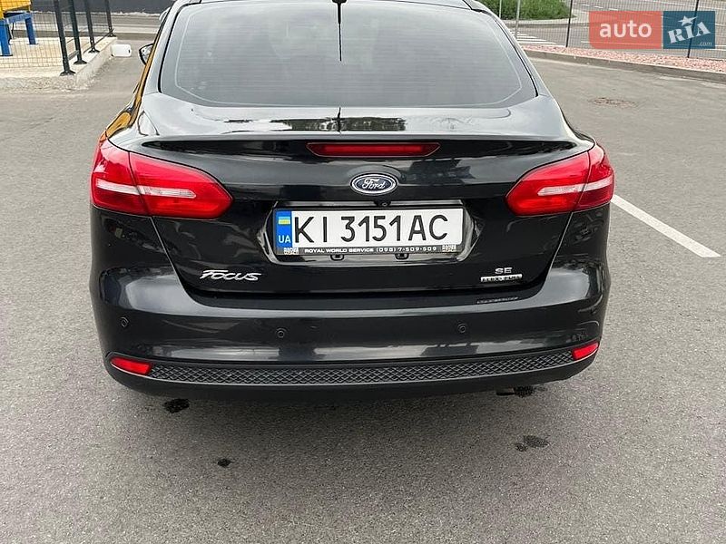 Седан Ford Focus 2015 в Обухове