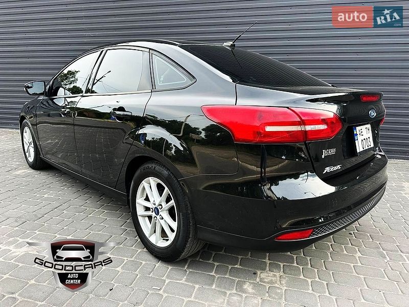 Седан Ford Focus 2015 в Кам'янському