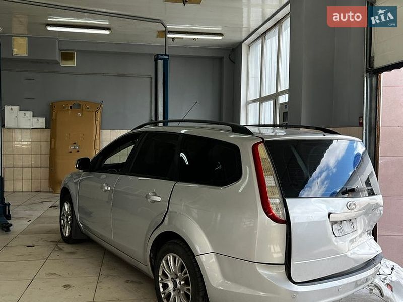 Универсал Ford Focus 2010 в Житомире фото 3 Универсал Ford Focus 2010 в Житомире