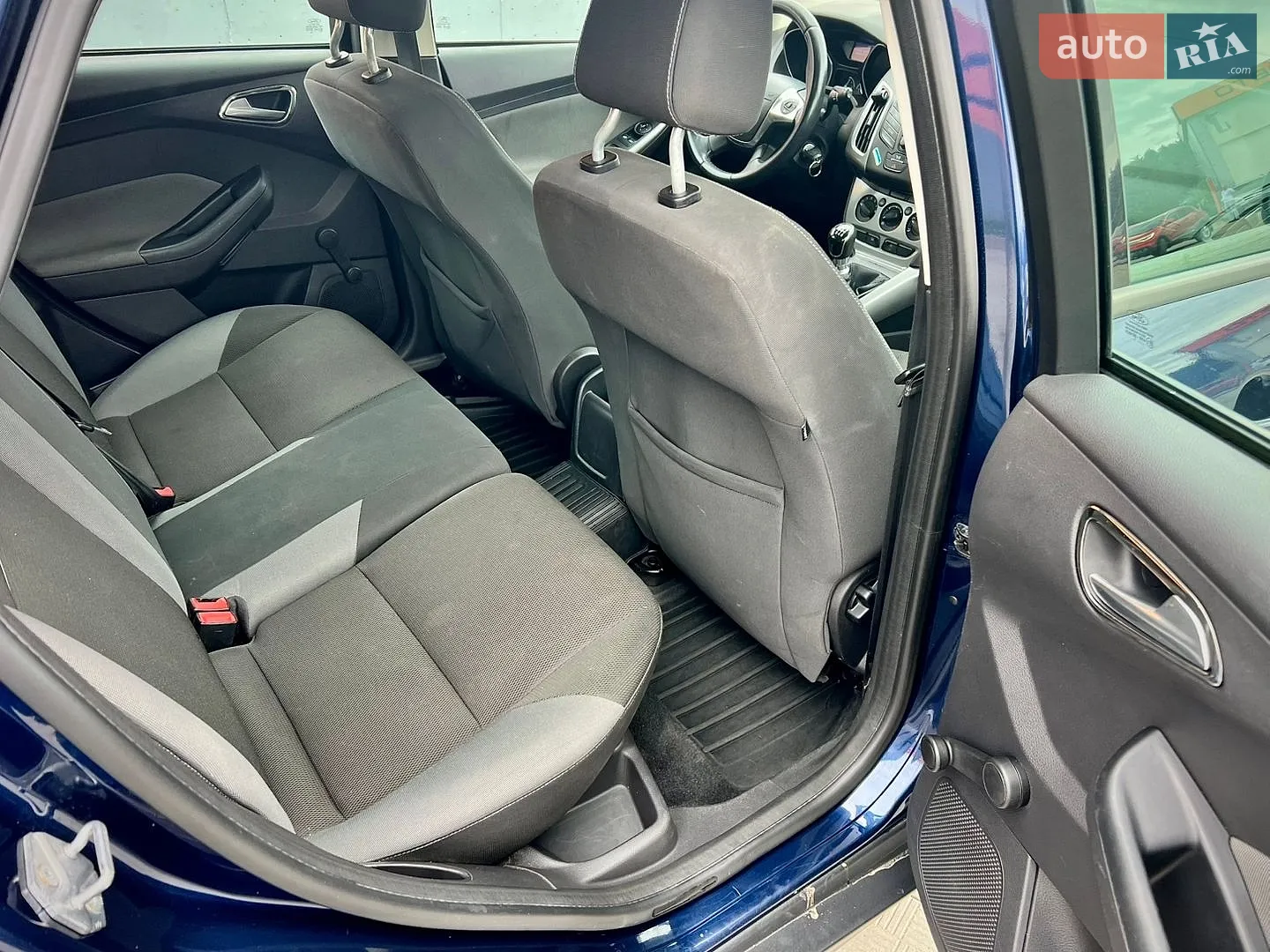2011 Ford Focus - мініатюра 11