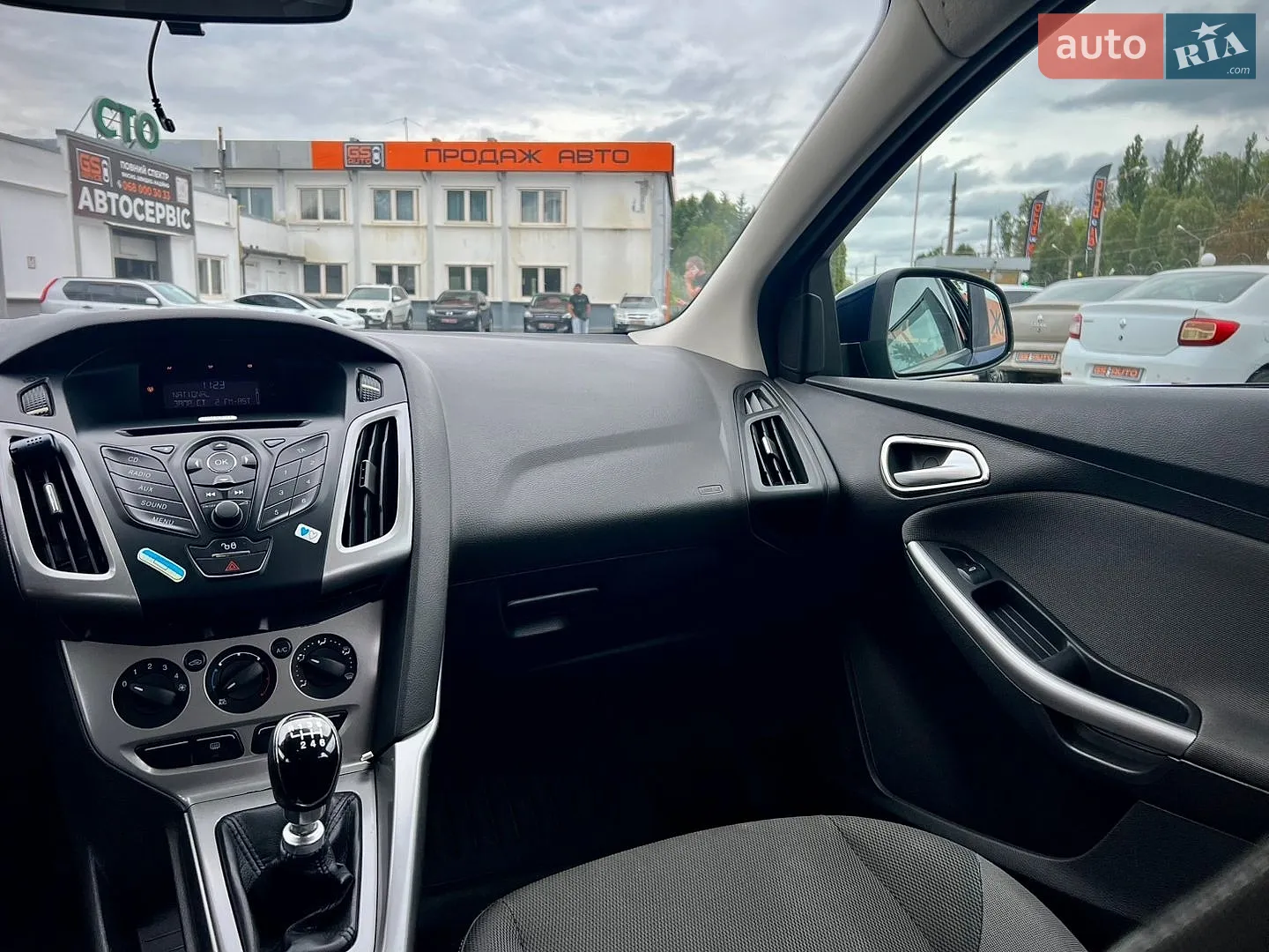 2011 Ford Focus - мініатюра 15