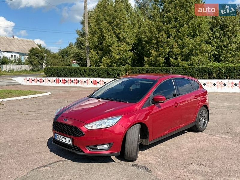 Хетчбек Ford Focus 2015 в Андрушівці
