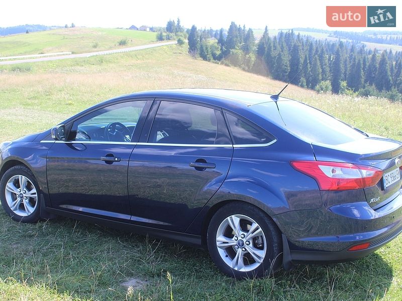 Седан Ford Focus 2011 в Турці фото 22 Седан Ford Focus 2011 в Турці