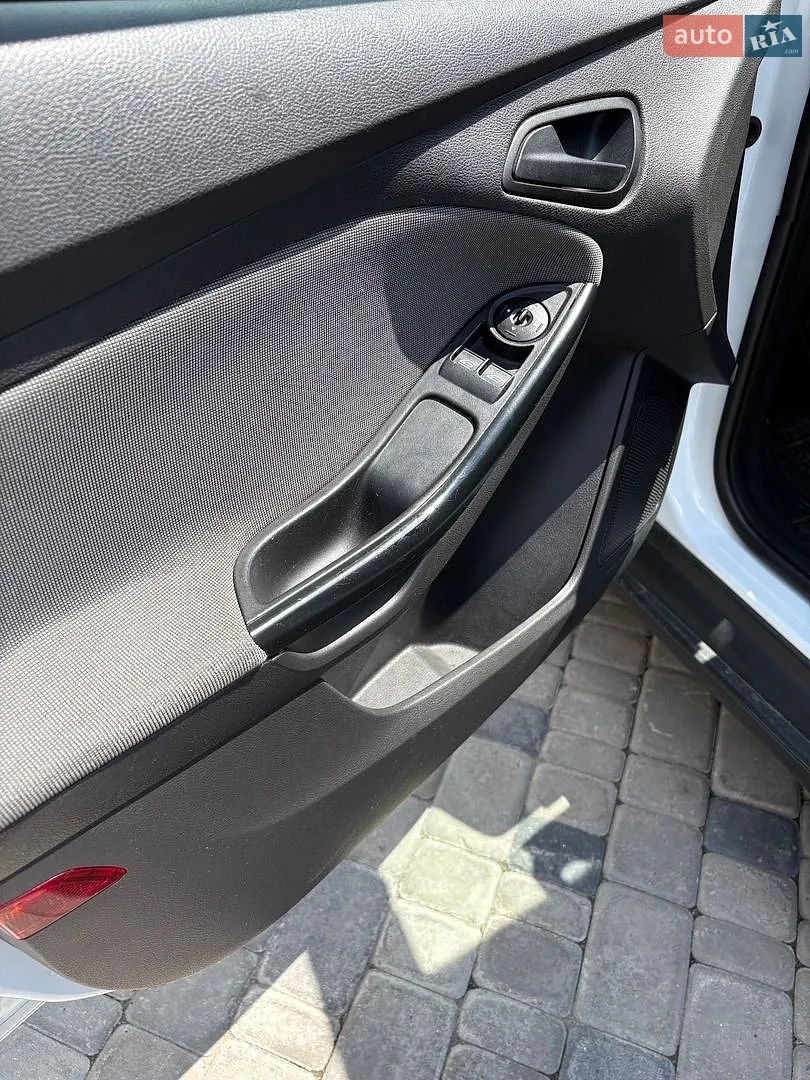 2013 Ford Focus - мініатюра 14