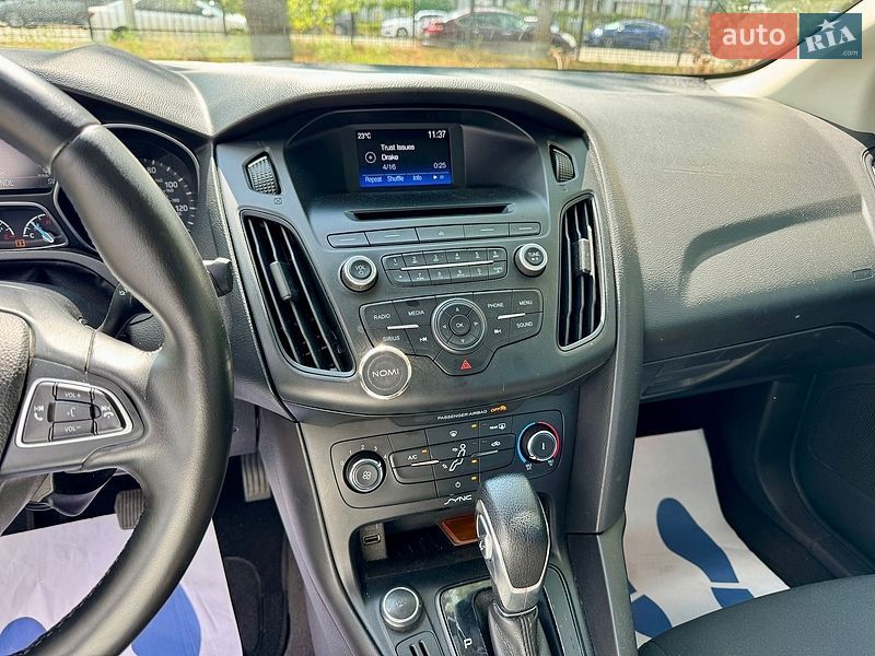 Седан Ford Focus 2017 в Киеве