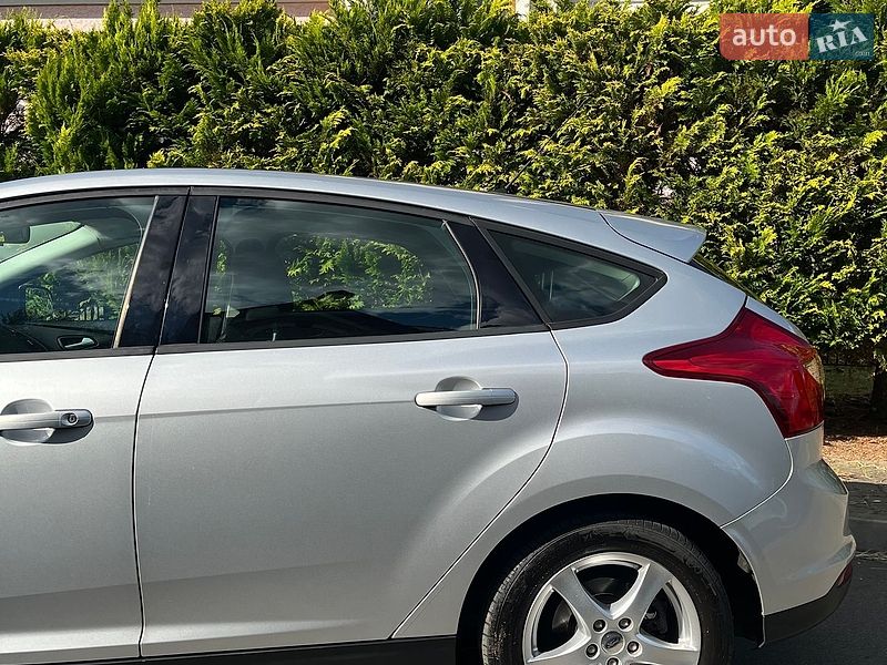 Хэтчбек Ford Focus 2011 в Шептицькому