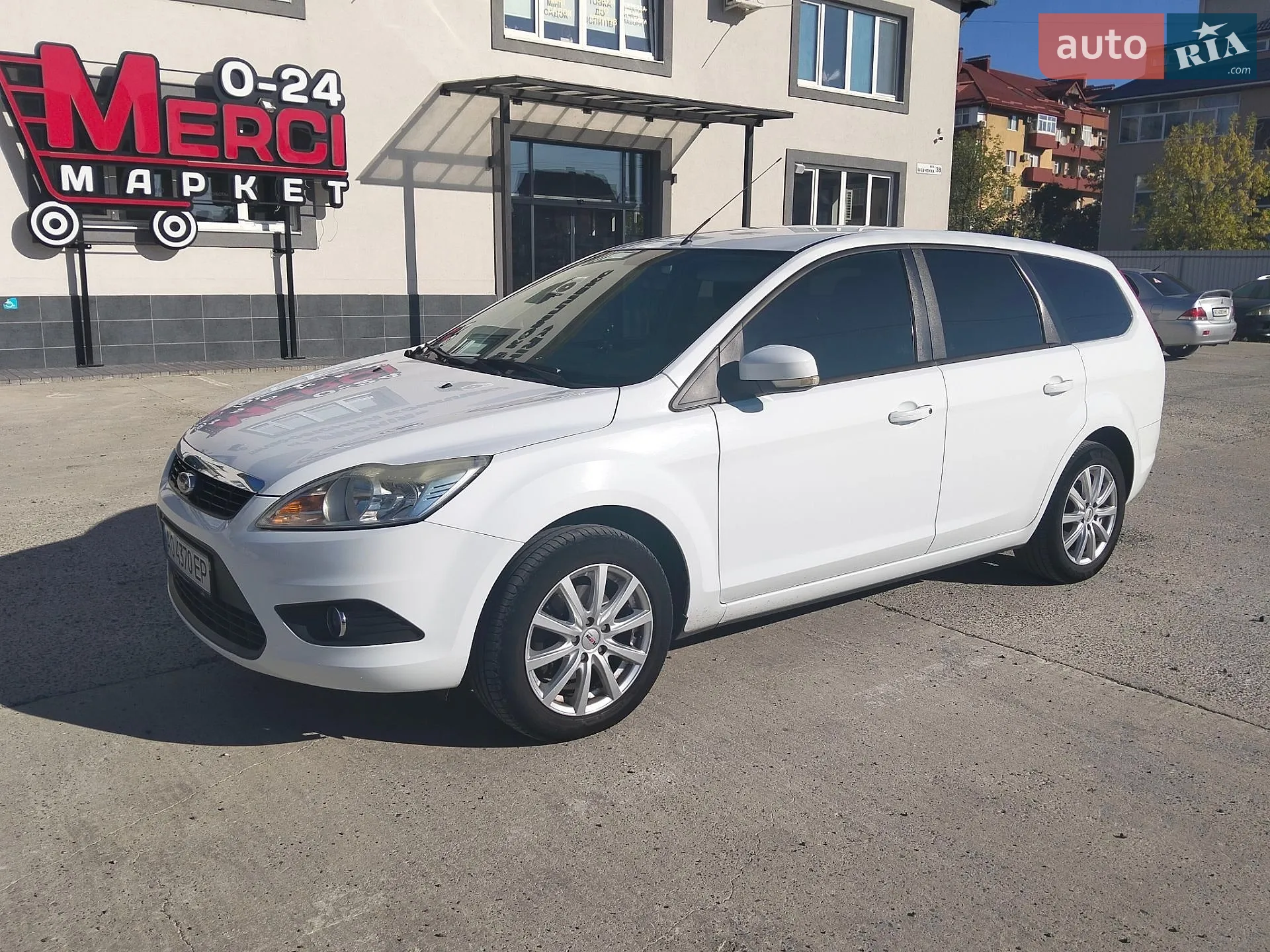 2010 Ford Focus - мініатюра 2