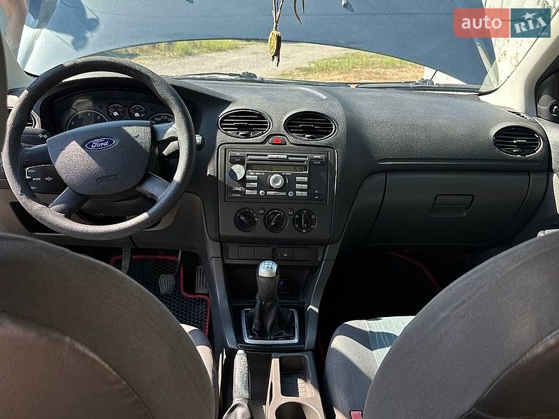 Седан Ford Focus 2006 в Смеле
