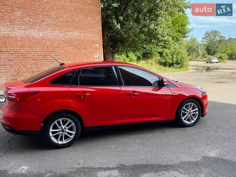 Седан Ford Focus 2015 в Полтаві