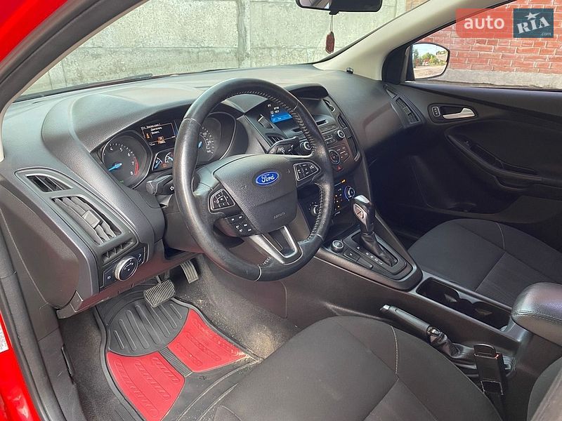 Седан Ford Focus 2015 в Полтаві