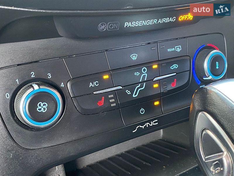 Седан Ford Focus 2015 в Полтаві