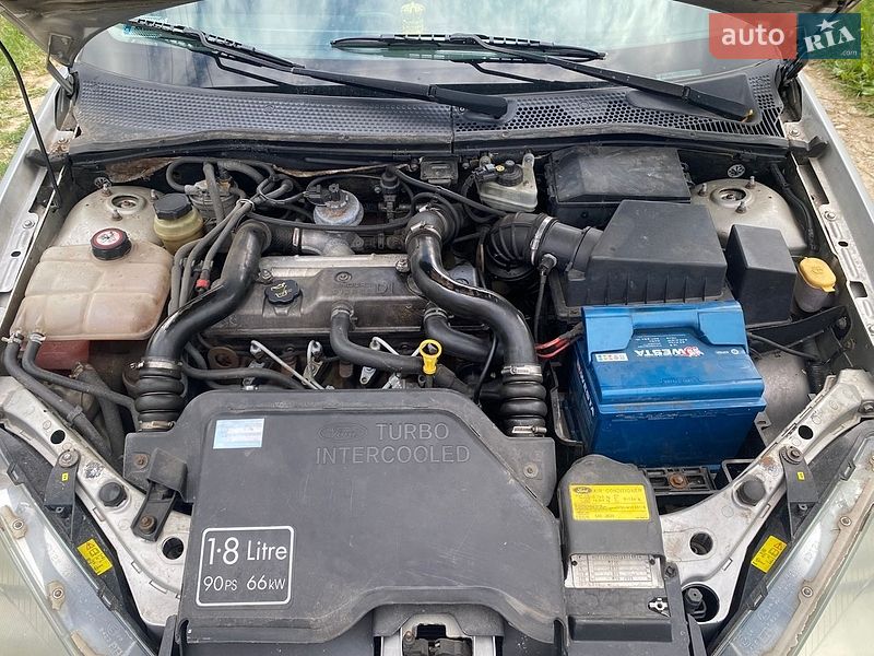 Хэтчбек Ford Focus 2000 в Самборе