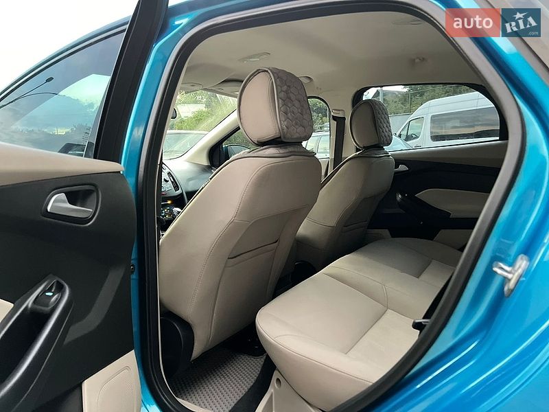 Седан Ford Focus 2016 в Малине