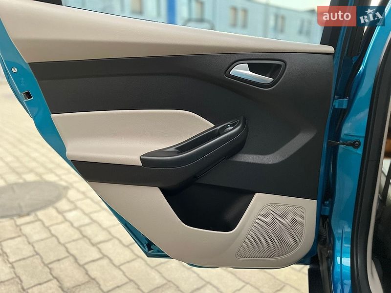Седан Ford Focus 2016 в Малине