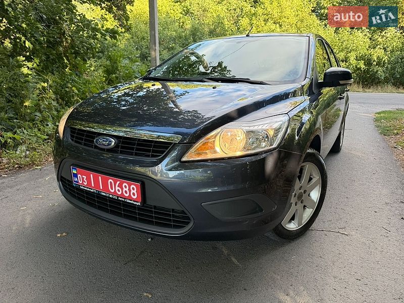 Хетчбек Ford Focus 2010 в Рівному