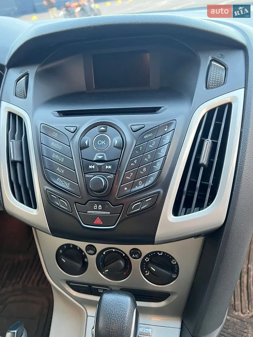 2012 Ford Focus - мініатюра 13