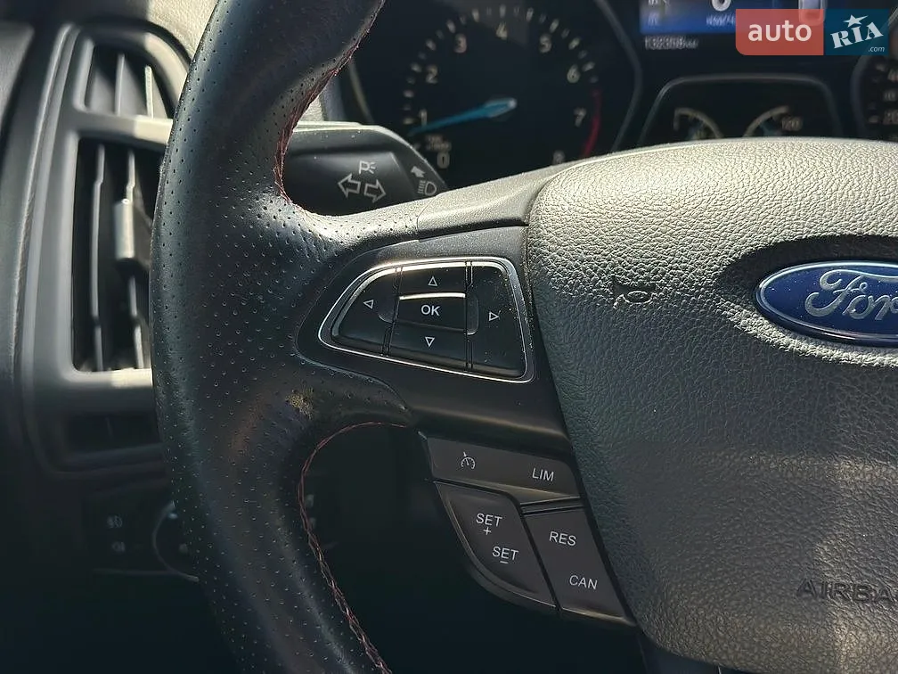 2016 Ford Focus - мініатюра 13