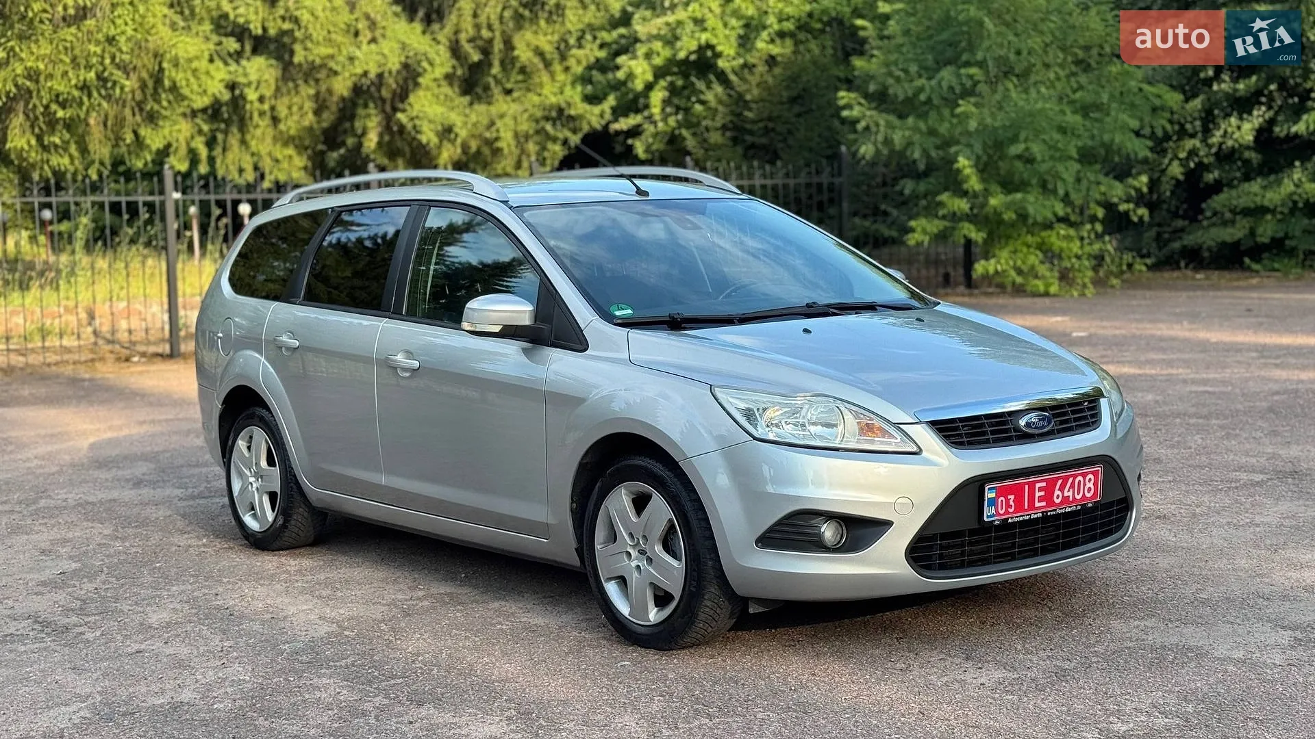 2010 Ford Focus - мініатюра 8