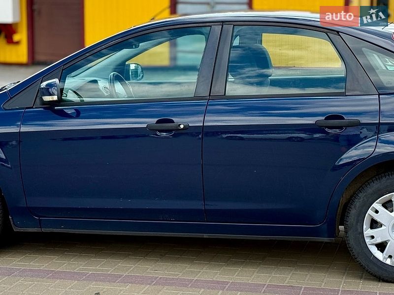 Хэтчбек Ford Focus 2010 в Хмельницком