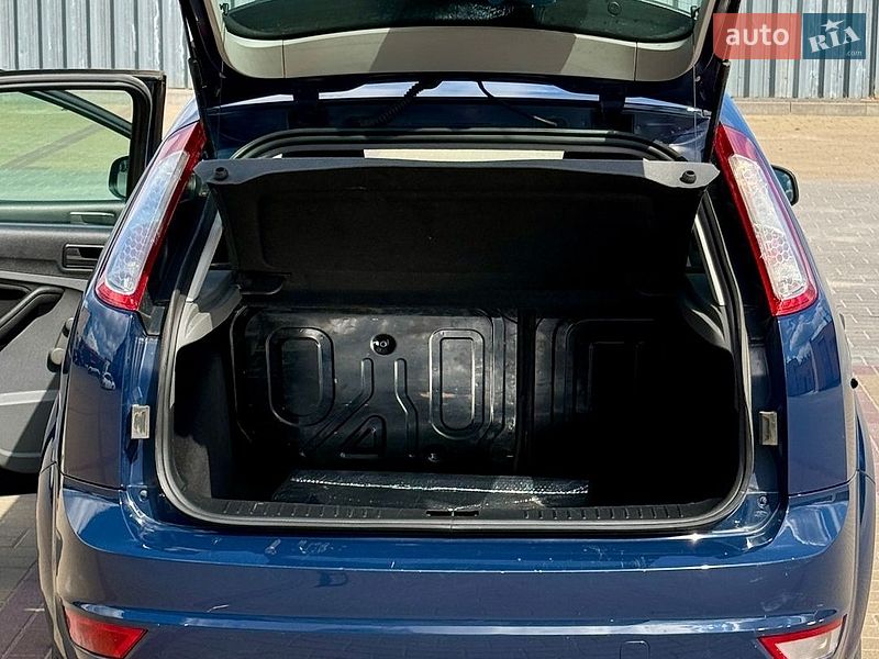 Хэтчбек Ford Focus 2010 в Хмельницком
